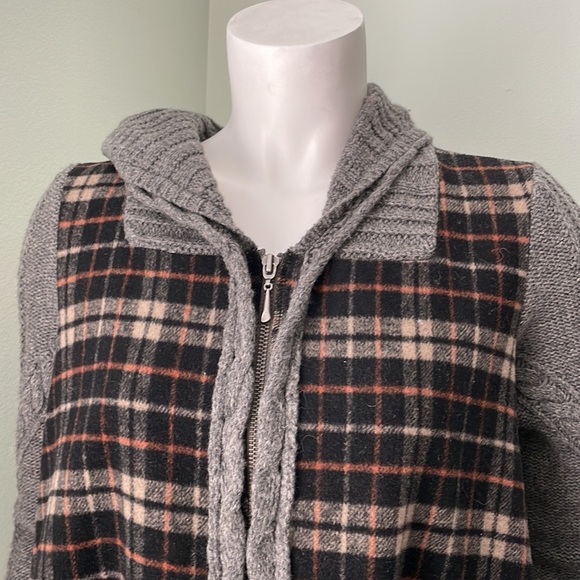 ANTHROPOLOGIE Moth Derry Plaid Flannel Sweater Jacket - Picture 5 of 11
